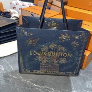 Louis Vuitton Christmas 🎄 2025 Gift Bag small